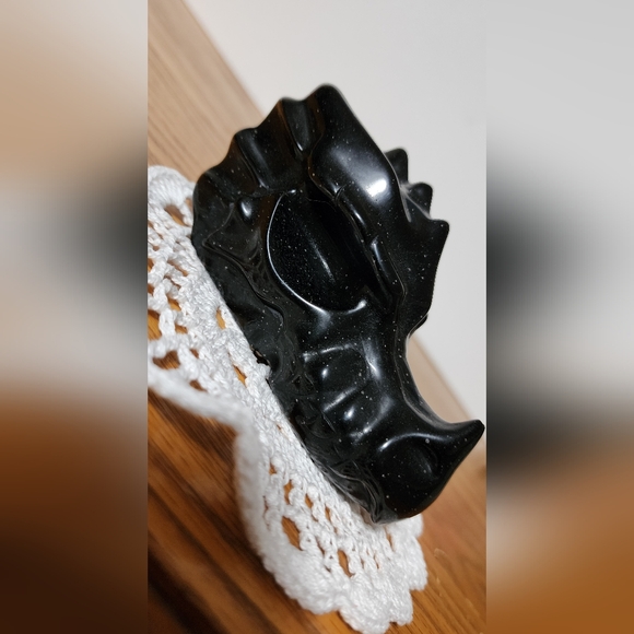 Snowflake Obsidian Dragon Skull - Picture 5 of 9